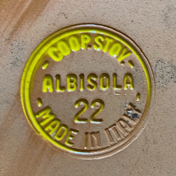 Albisola 14 & 22 Italy Beautiful Yellow terracotta Cookware - Picture 4 of 16